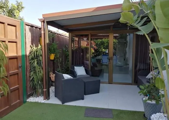 Atos With Private Garden Vila *