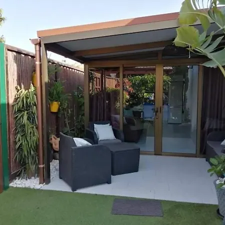 Atos With Private Garden Vila *
