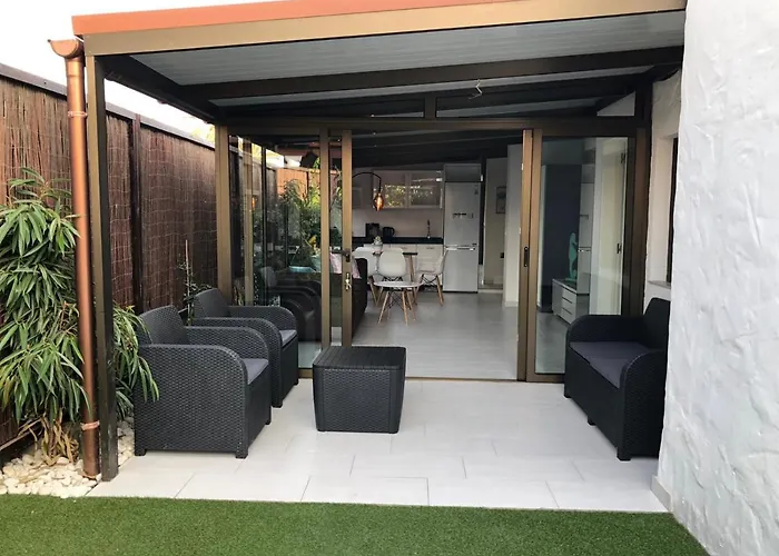 فيلة Atos With Private Garden