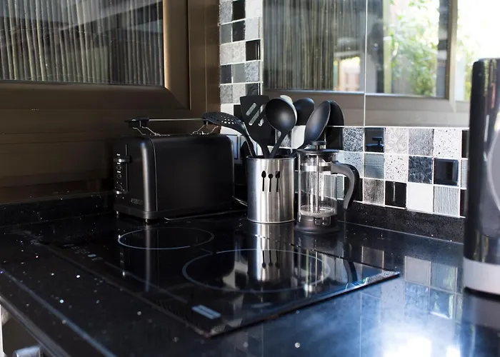 فيلة Atos With Private Garden